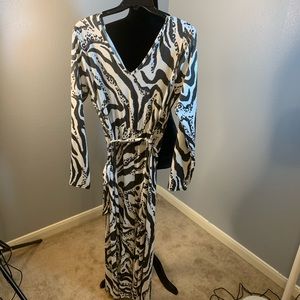Boohoo New Zebra Print Jumpsuit size 10